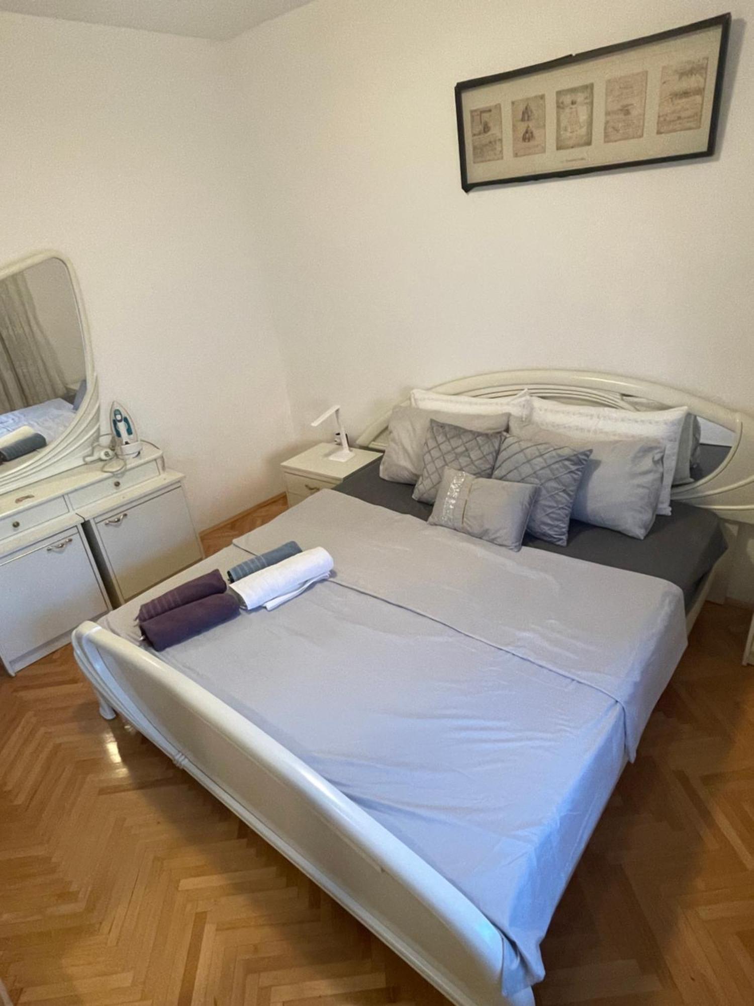 Ferienwohnung Apartman Robert Zadar Exterior foto