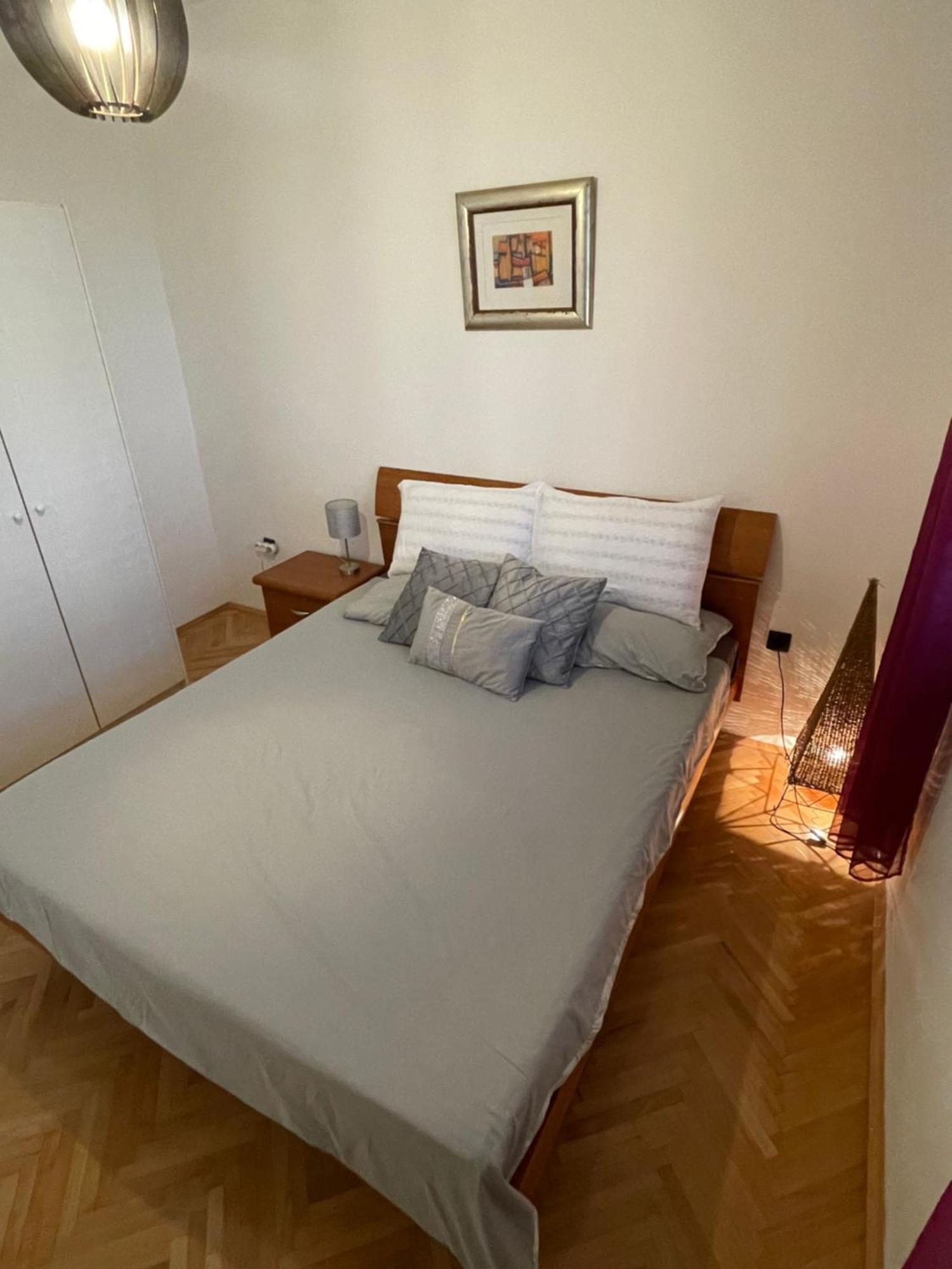 Ferienwohnung Apartman Robert Zadar Exterior foto