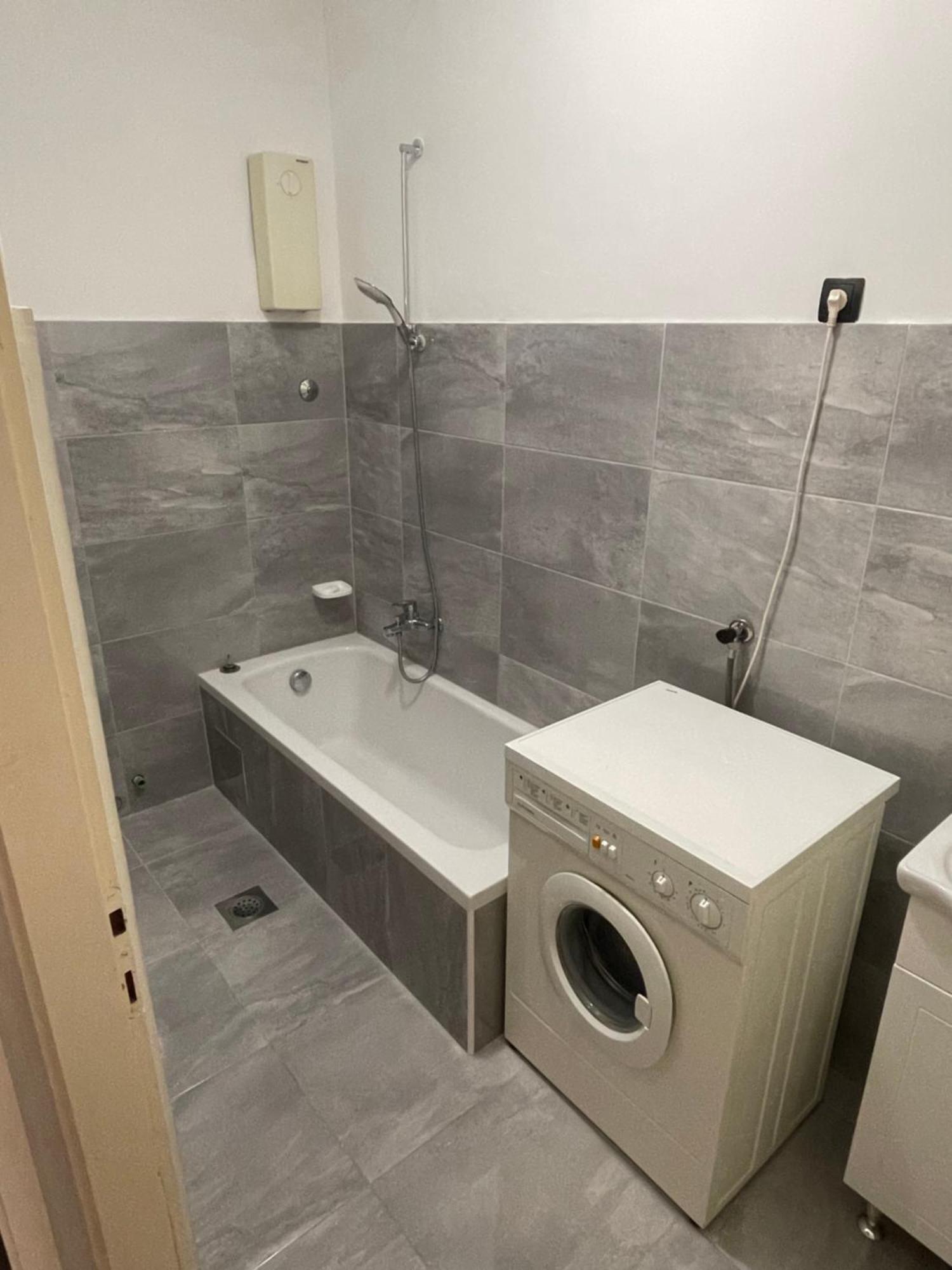 Ferienwohnung Apartman Robert Zadar Exterior foto